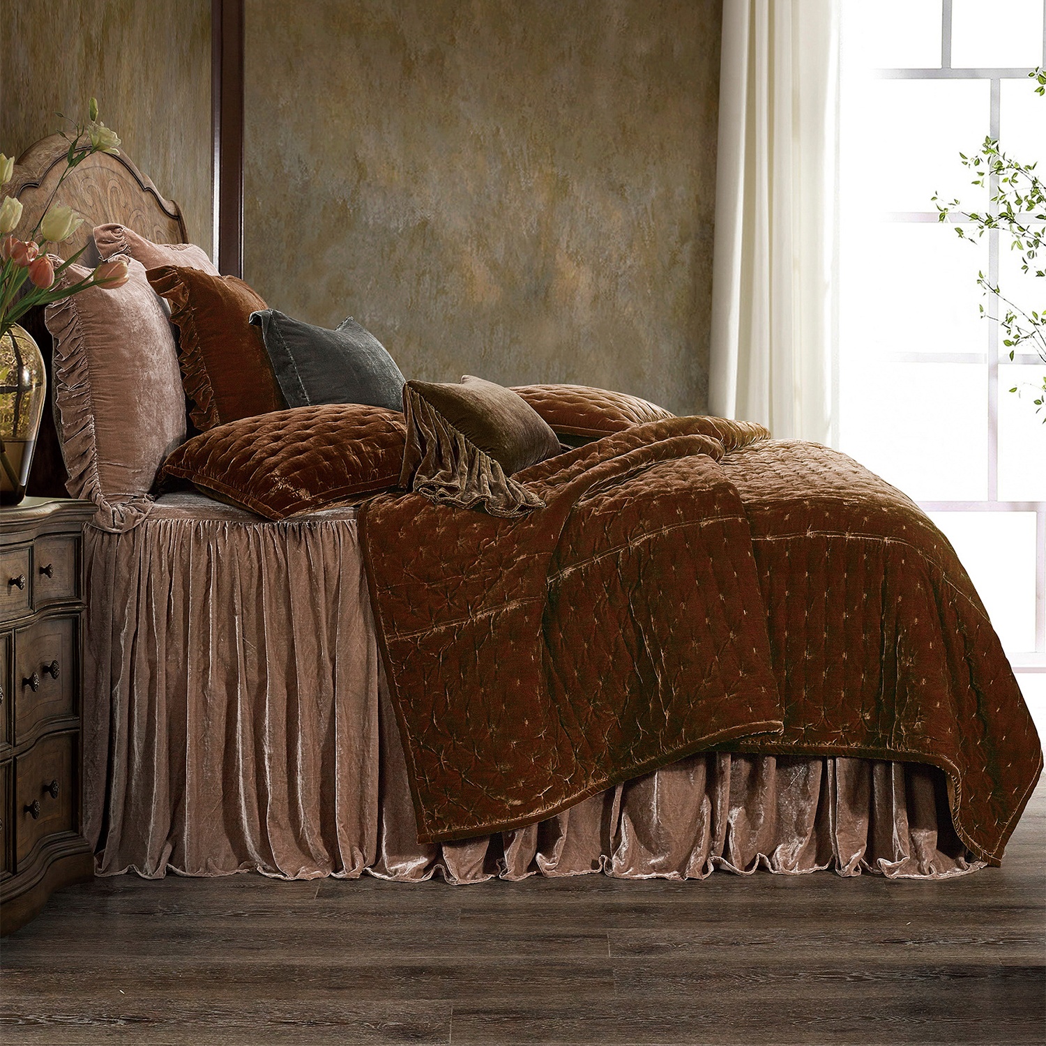 wk3_HiEnd Accents_Stella Faux Silk Velvet Quilt
